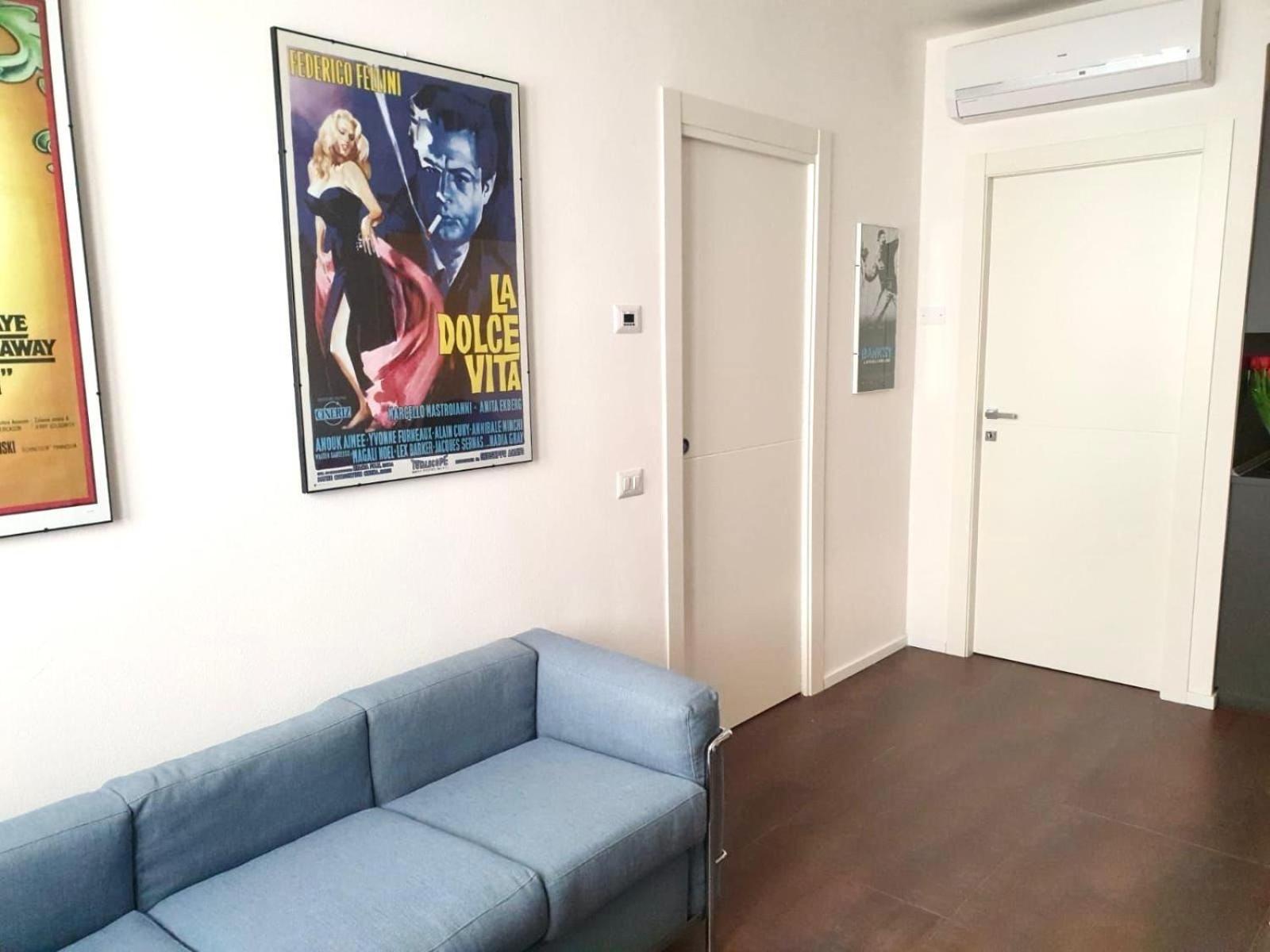 Appartamento Cinema Impero - Posto Auto Privato Siena Rum bild